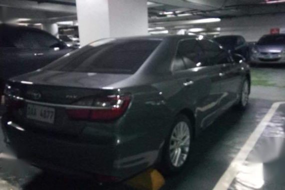 Sell 2017 Toyota Camry in Pasay