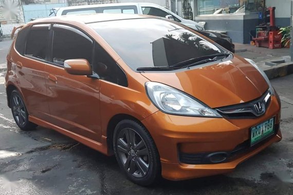 Honda Jazz 2013 for sale in Makati 