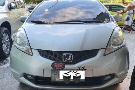 Selling Honda Fit 2010 in Quezon City