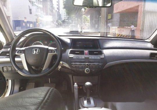 White Honda Accord 2013 for sale in Pasig 