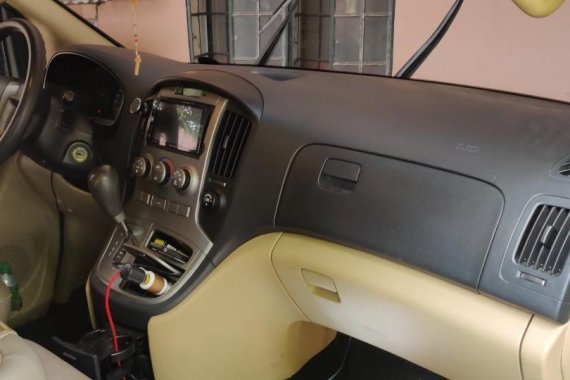 Sell 2009 Hyundai Starex in Parañaque