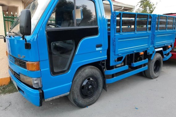 Sell 2000 Isuzu Elf in Manila