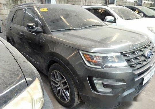 Selling Grey Ford Explorer 2017 in Quezon City