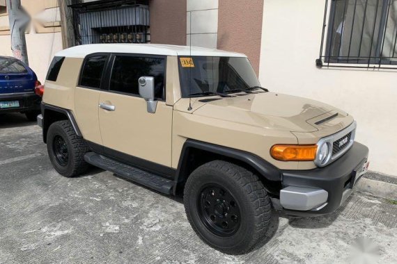 Sell 2018 Toyota Fj Cruiser in Pasig