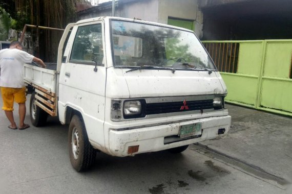 Selling Mitsubishi L300 1997 in Manila