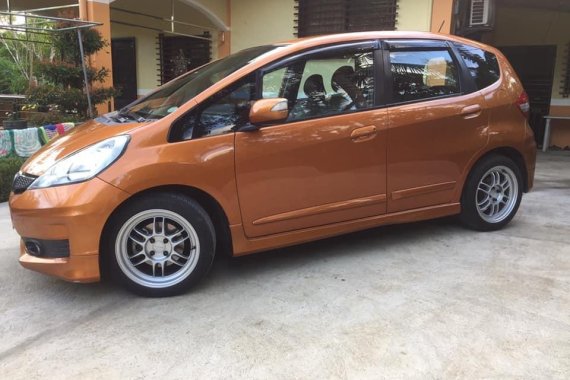 Sell 2012 Honda Jazz in Lipa
