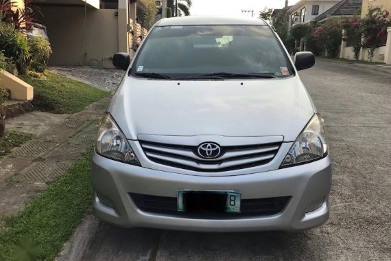 Sell Silver 2009 Toyota Innova in Muntinlupa