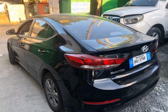 Selling Hyundai Elantra 2018 in Quezon City