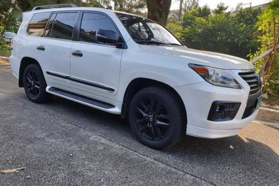 Selling Lexus Lx 570 2013 in Quezon City