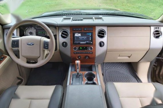 Sell 2008 Ford Expedition in Pasay