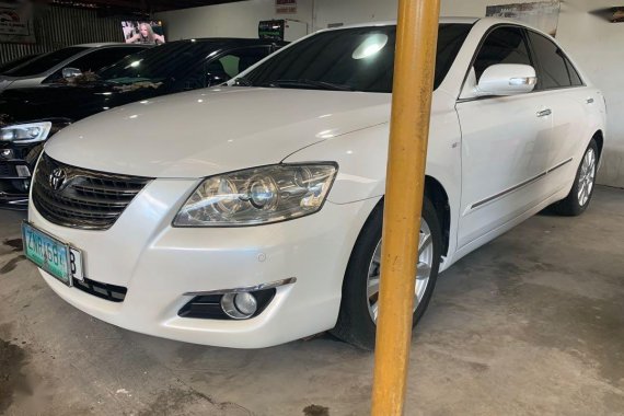 Pearl White Toyota Camry 2008 for sale in Manila