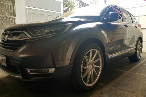 Selling Grayblack Honda Cr-V 2018 in Quezon City