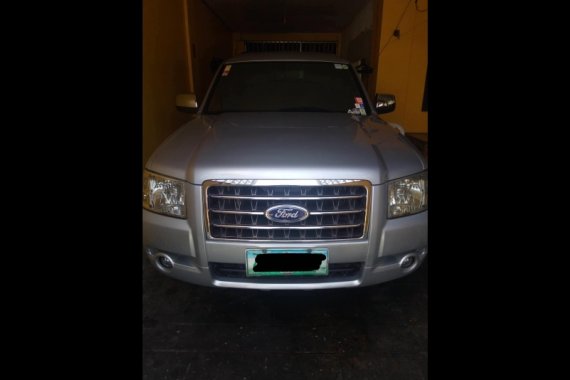 Selling Ford Everest 2008 at 138938 km