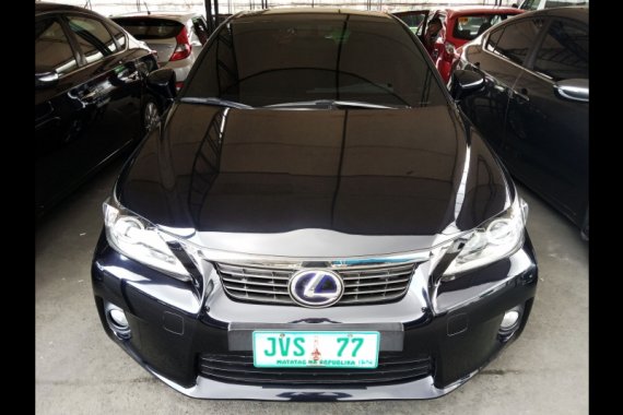 Sell 2012 Lexus Ct200h Hatchback in Cainta 