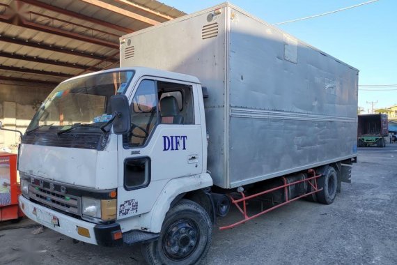 Sell 2004 Isuzu Forward in Cebu City