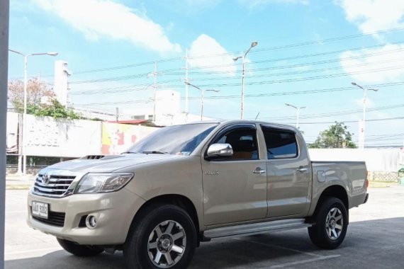 Selling Silver Toyota Hilux 2009 in Las Piñas