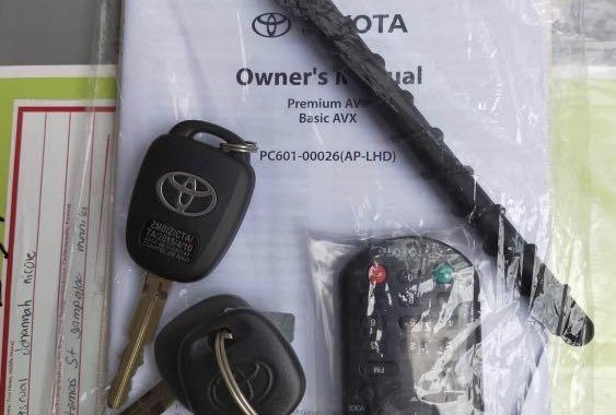 Selling Pearlwhite Toyota Grandia 2020 in Navotas