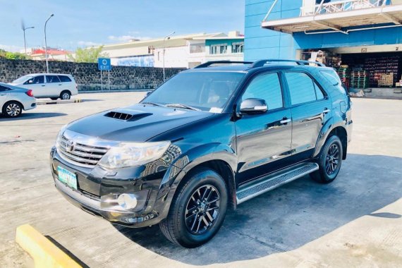 Black Toyota Fortuner 2012 for sale in Manila