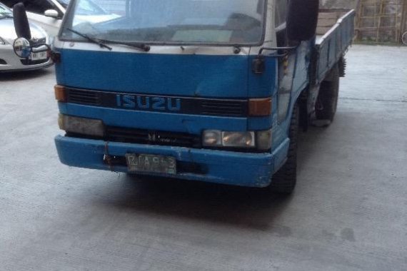 Sell Blue 1980 Isuzu Elf in Quezon City