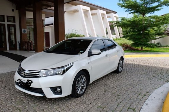 2017 Toyota Corolla Altis 1.6 V Pearl White
