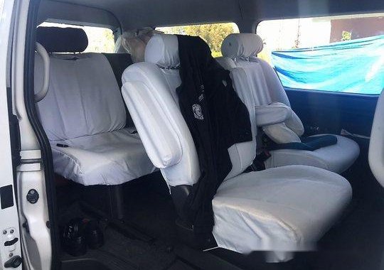 Selling White Toyota Hiace 2015 in Manila