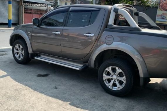 Selling Mitsubishi Strada 2012 in Bacoor