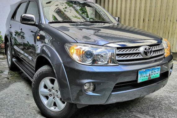 Grey Toyota Fortuner 2010 for sale in Automatic