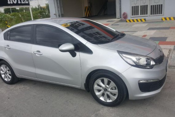 Selling Silver Kia Rio 2015 in Silang