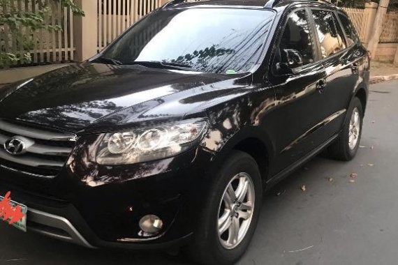 Black Hyundai Santa Fe 2012 for sale in Automatic