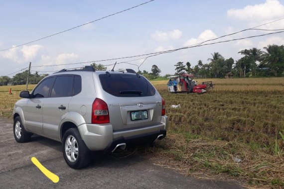 Selling Silver Hyundai Tucson 2007 in Manila