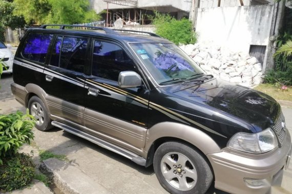 Selling Black Toyota Revo 2002 in Quezon City