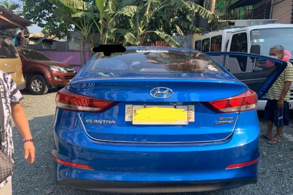 Blue Hyundai Elantra 2017 for sale in Mandaluyong