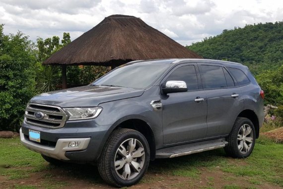 Sell 2016 Ford Everest in Makati 