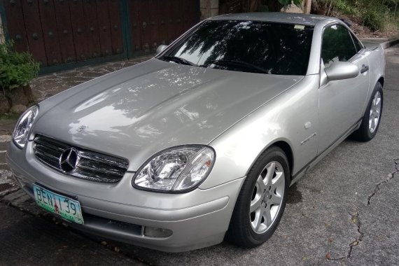 Silver Mercedes-Benz 230 1996 for sale in Automatic