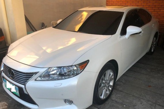 Pearl White Lexus Es 350 2013 for sale in Manila