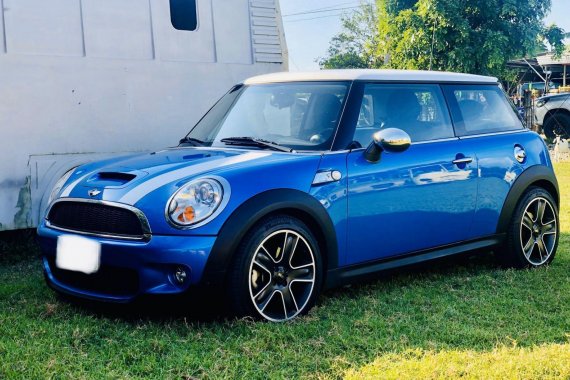 Selling Blue Mini Cooper S 2011 in Manila