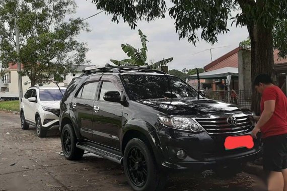 Black Toyota Fortuner 2013 for sale in Manila