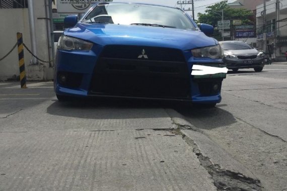 Selling Blue Mitsubishi Lancer 2012 in Manila