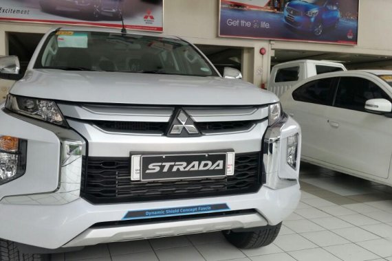 Selling Mitsubishi Strada 2020 in Quezon City