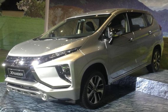 Selling White Mitsubishi XPANDER 0 in Manila