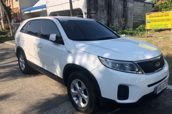 White Kia Sorento 2015 for sale in Automatic