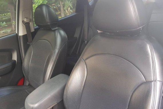 Silver Hyundai Tucson 2011 for sale in Muntinlupa 