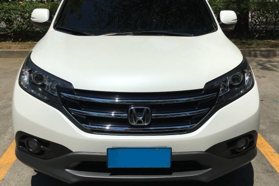 Selling Pearl White Honda Cr-V 2014 in Manila