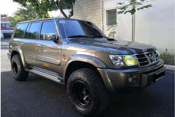 Brown Nissan Patrol 2005 for sale in Manila