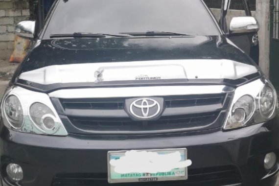 Black Toyota Fortuner 2008 for sale in Manila