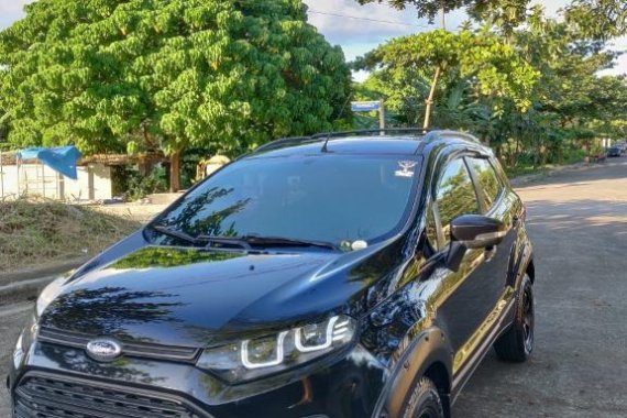 Black Ford Ecosport 2014 for sale in Automatic