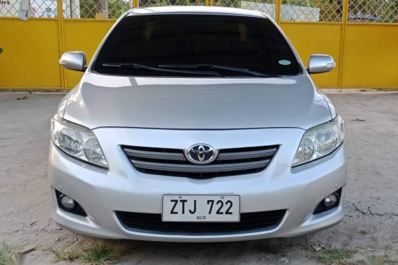 Silver Toyota Corolla altis 2009 for sale in Automatic