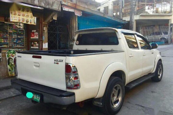 Sell White 2007 Toyota Hilux in Taytay