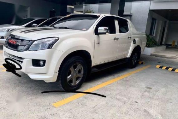 Sell Pearl White 2015 Isuzu D-Max in Manila