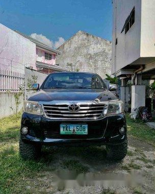 Black Toyota Hilux 2012 for sale in Manual